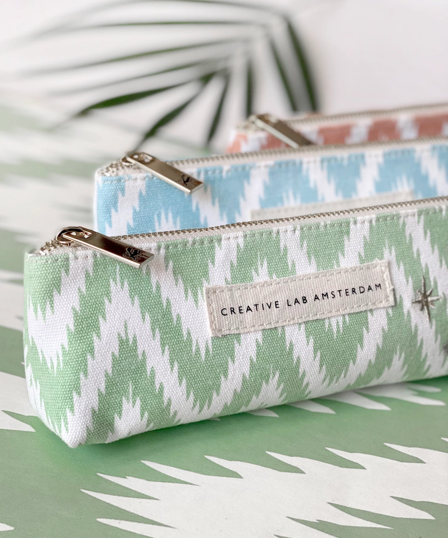 Bolsa ou Estojo - Pouche Triangle Ikat Green