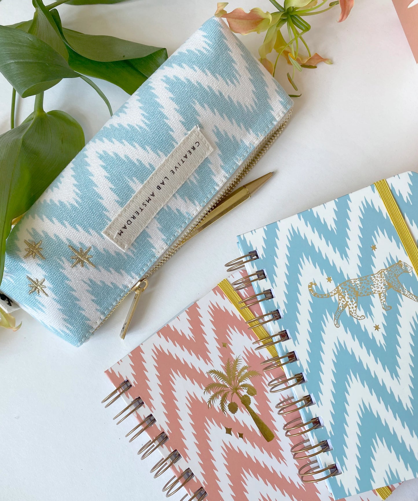 Bolsa ou Estojo - Pouche Triangle Ikat Blue